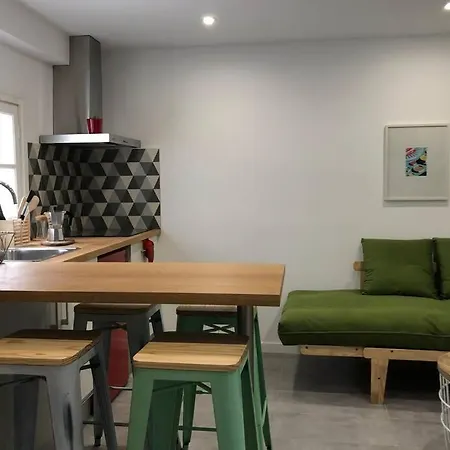 Appartement M3 Terrace. Cool 15 Min Center By Metro