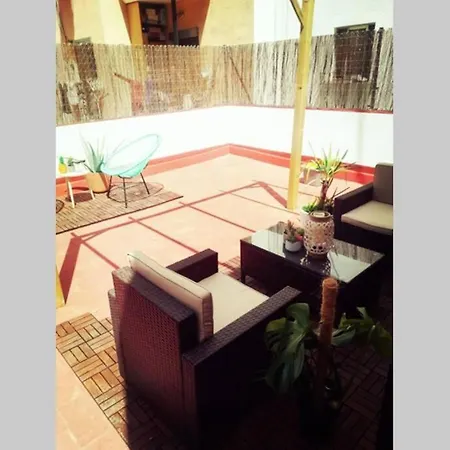 Appartement M3 Terrace. Cool 15 Min Center By Metro